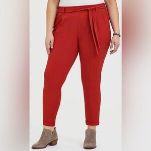 Torrid sz 2 (18/20) orange crepe pants